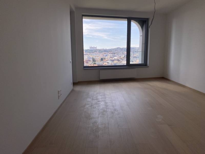 SOLD - SKY PARK- 1 bedroom apartment with castle view in tower 3, 