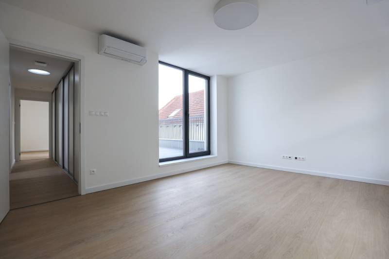 FOR RENT - Brand new 4 bedroom family house at Líščie údolie