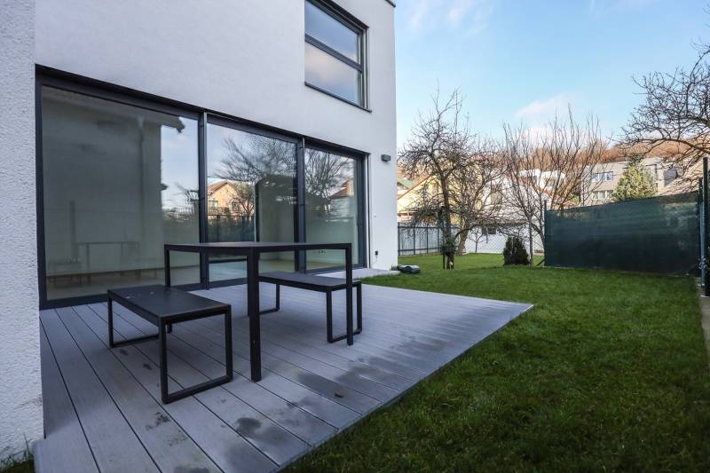 FOR RENT - Brand new 4 bedroom family house at Líščie údolie