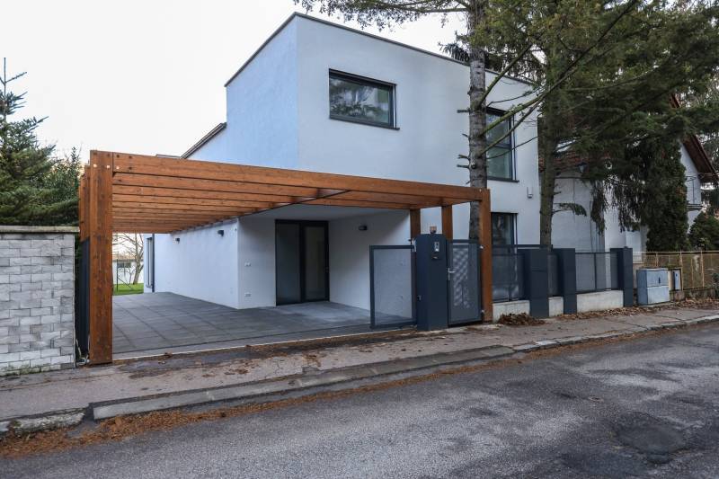 FOR RENT - Brand new 4 bedroom family house at Líščie údolie