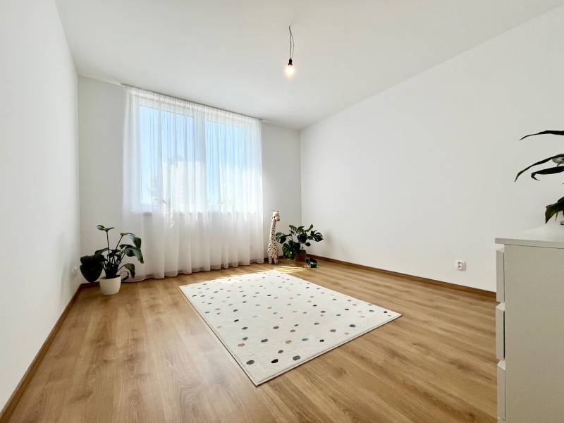 RESERVED - Modern 3-bedroom apartment with garden, MILOSLAVOV