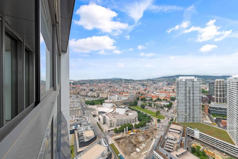 SOLD︱EUROVEA TOWER - 1 bedroom apartment on 31st floor