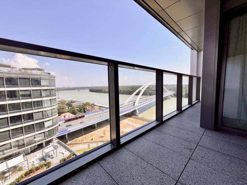 FOR RENT︱EUROVEA TOWER - Modern 1 bedroom apartment on 11th floor