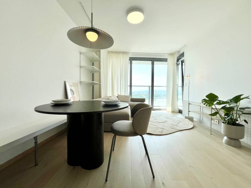 FOR RENT︱EUROVEA TOWER - Modern 1bed. apt. on 16th floor, Castle view