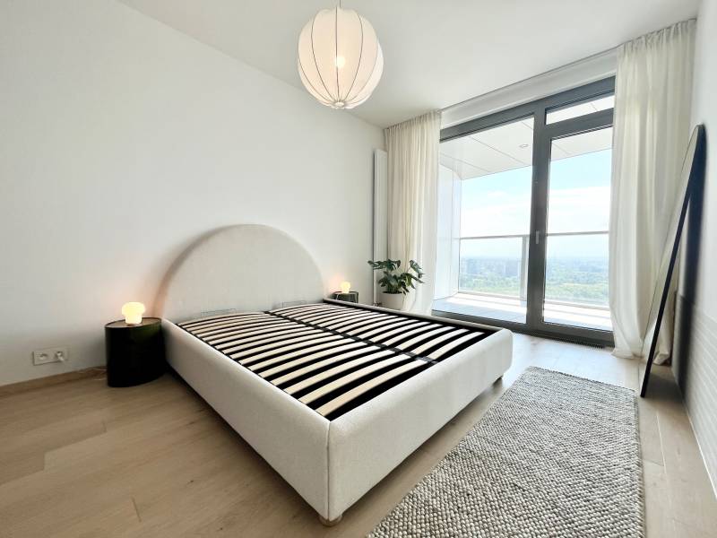 FOR RENT︱EUROVEA TOWER - Modern 1bed. apt. on 25th floor, Castle view