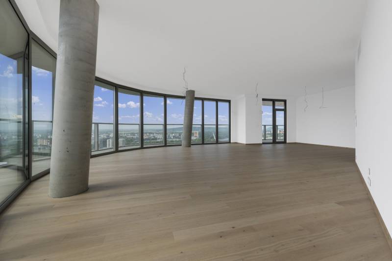 RESERVED︱EUROVEA TOWER - Luxury 3-bedroom residence on 38th floor