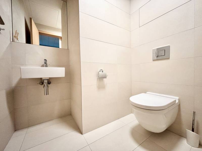 RENTED - Modern 1 bedroom apartment, 24th floor, SKY PARK Tower 2