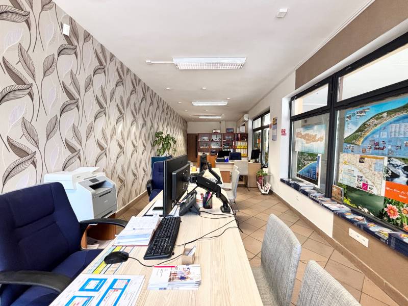 FOR RENT - Commercial space in the city center, Špitálska Street