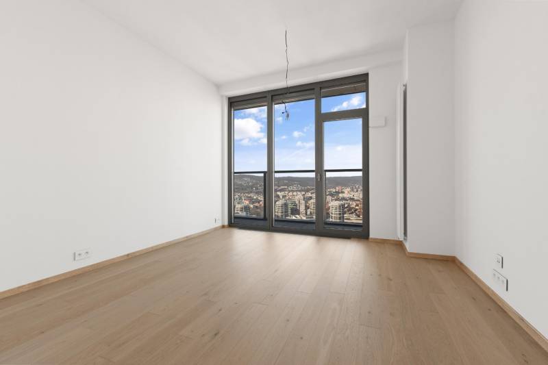 THE HOME︱EUROVEA TOWER - Penthouse 3-bed. apt. Danube view, 44th