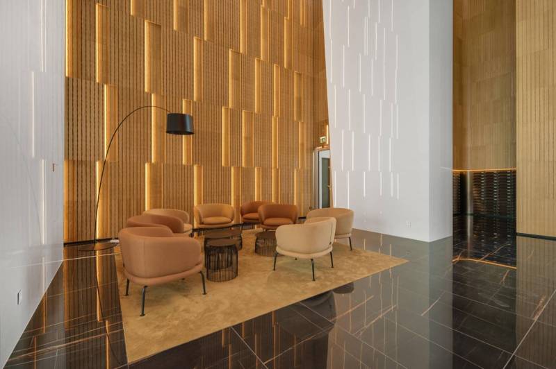 THE HOME︱EUROVEA TOWER - fully furnished  1bed apt. on 36th fl. LUX