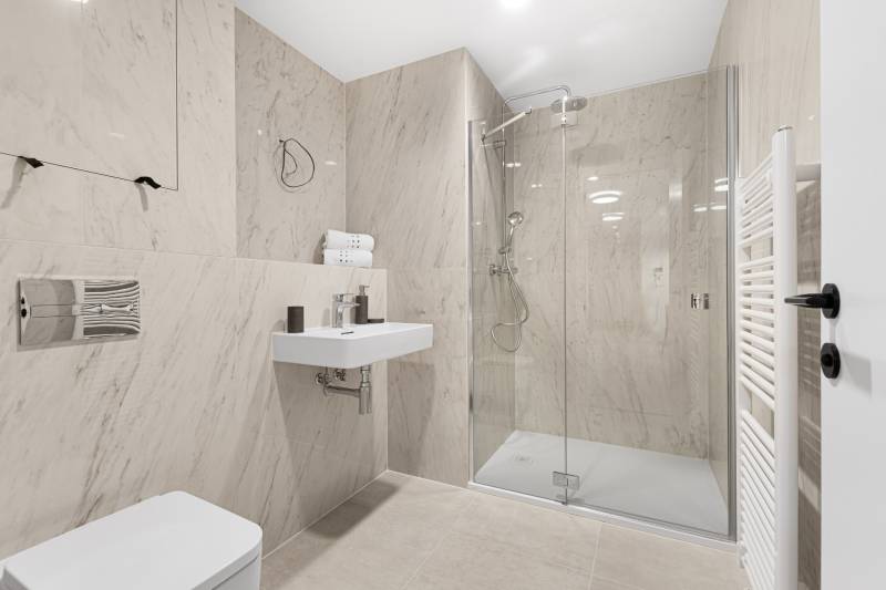 THE HOME︱EUROVEA TOWER - fully furnished  1bed apt. on 36th fl. LUX