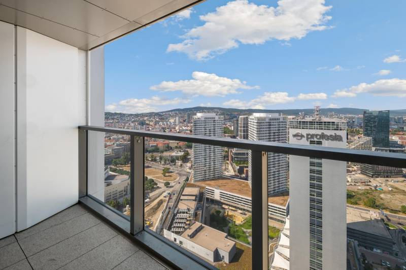 THE HOME︱EUROVEA TOWER - fully furnished  1bed apt. on 36th fl. LUX