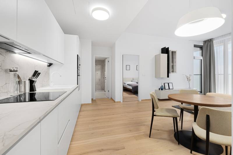 THE HOME︱EUROVEA TOWER - fully furnished  1bed apt. on 36th fl. LUX