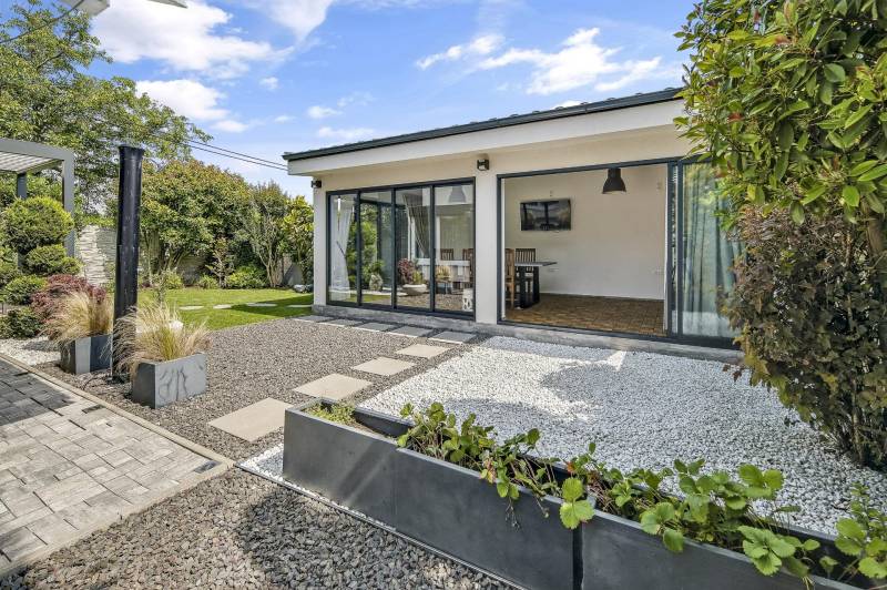 THE HOME | FOR SALE – 3-bedroom family house with garden house