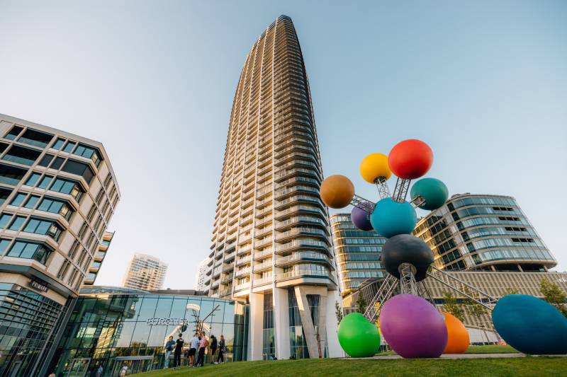 THE HOME︱EUROVEA TOWER - Parking place in garage for small car