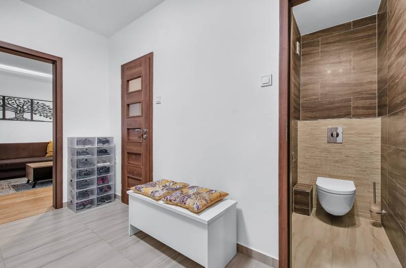 Sale Two bedroom apartment, Two bedroom apartment, Ožvoldíkova, Bratis