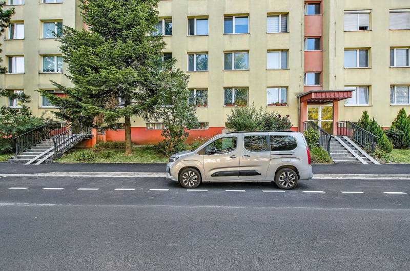 Sale Three bedroom apartment, Three bedroom apartment, Landauova, Brat