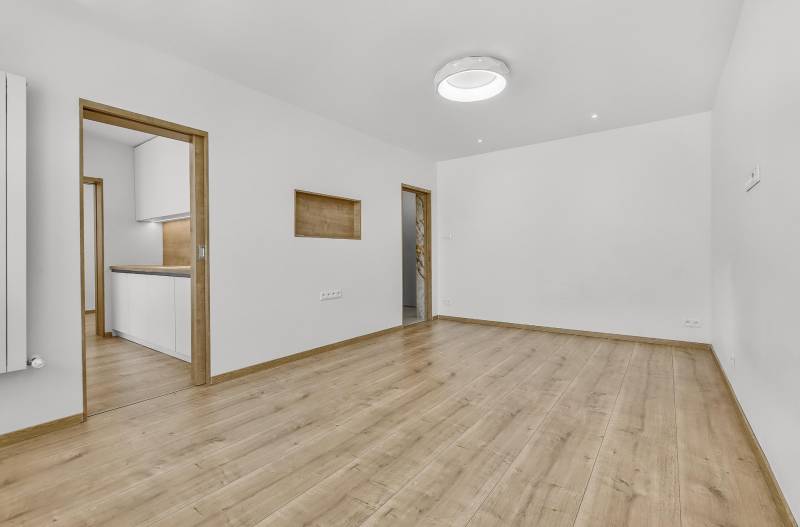 Sale Three bedroom apartment, Three bedroom apartment, Landauova, Brat