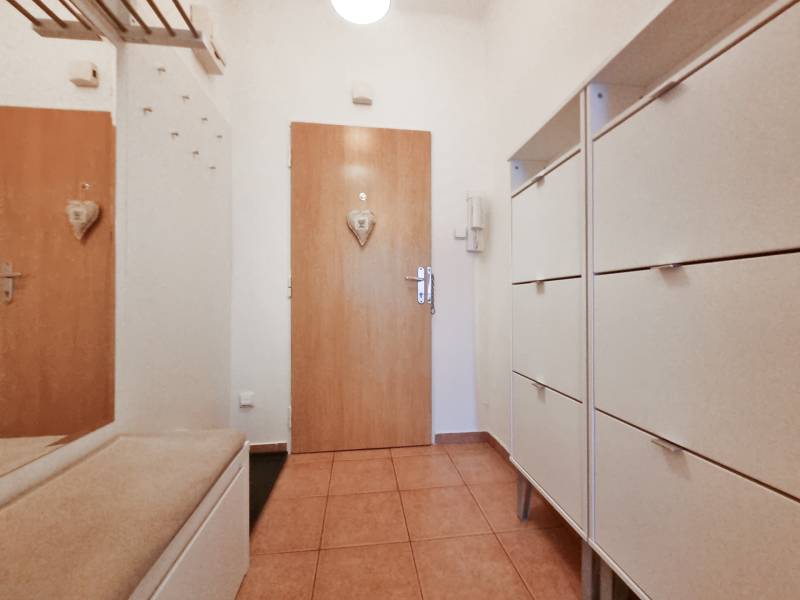 Rent One bedroom apartment, One bedroom apartment, Dulovo námestie, Br