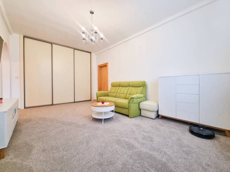 Rent One bedroom apartment, One bedroom apartment, Dulovo námestie, Br