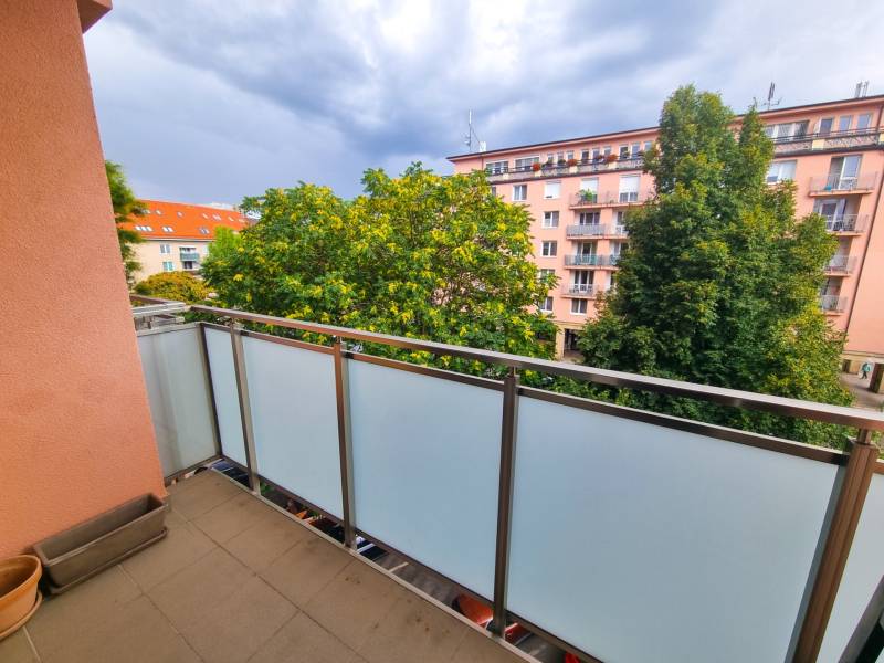 Rent One bedroom apartment, One bedroom apartment, Dulovo námestie, Br