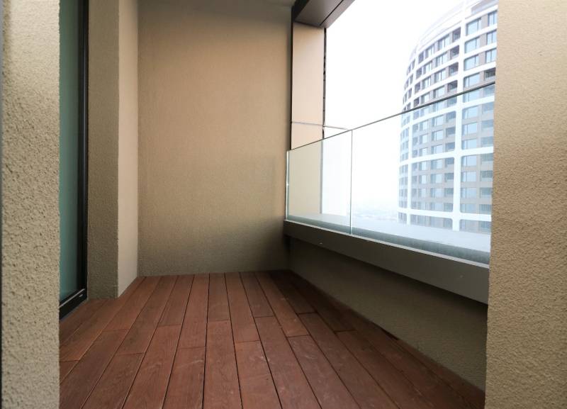 FOR RENT - New 1-bedroom apartment on 19th floor, SKY PARK