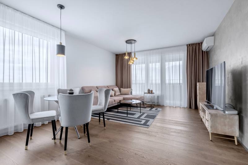 FOR RENT- Exclusive 2-bedroom apartment on top floor, FUXOVA