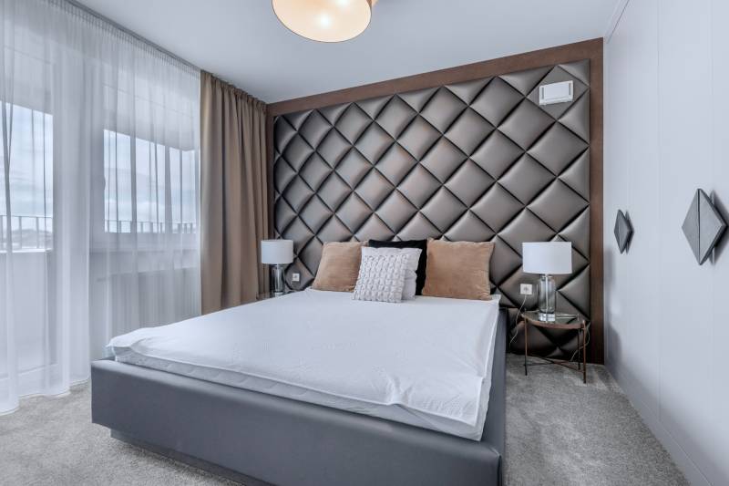 FOR RENT- Exclusive 2-bedroom apartment on top floor, FUXOVA