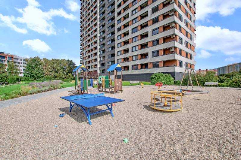 FOR RENT- Exclusive 2-bedroom apartment on top floor, FUXOVA