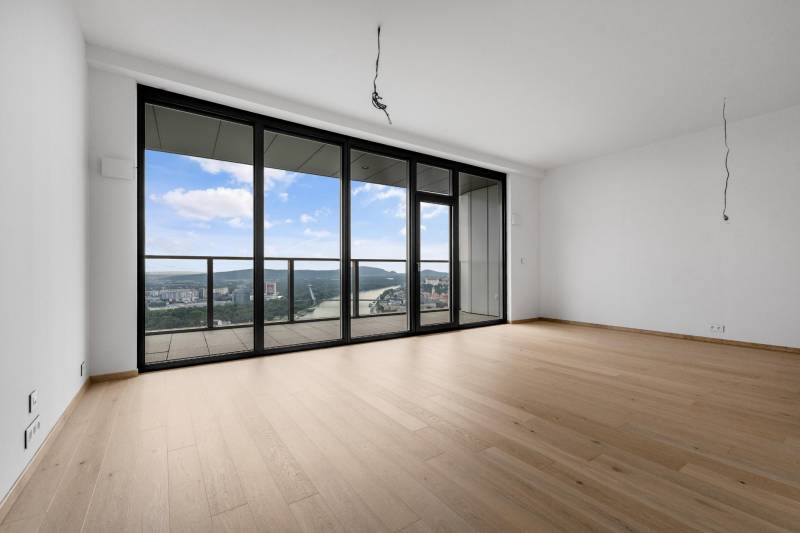 THE HOME︱EUROVEA TOWER - Penthouse 2-bedroom residence 