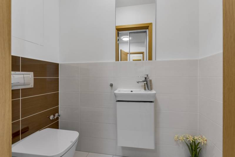THE HOME︱PANORAMA TOWER - 2 bed apt. with beautiful castle view