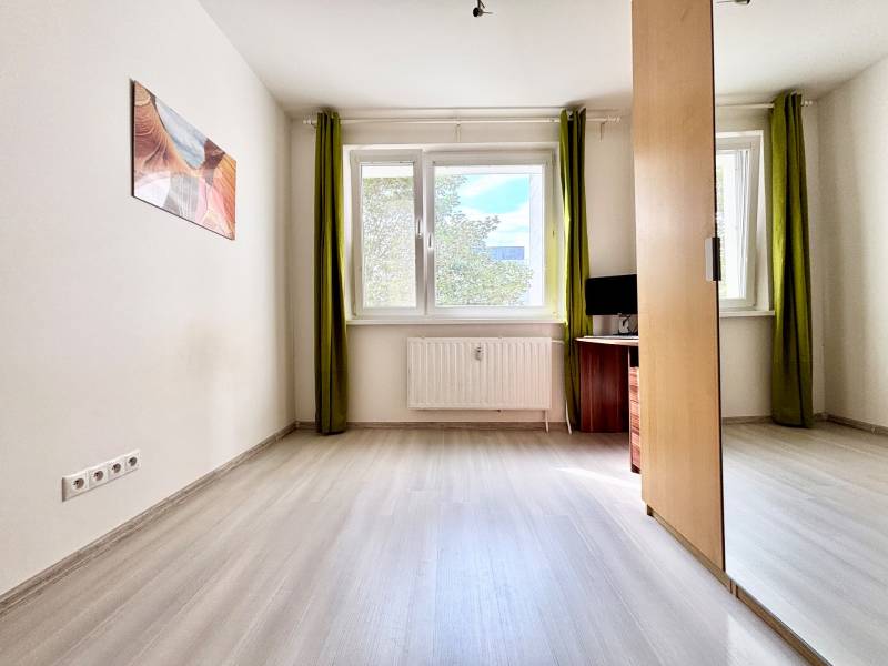 FOR SALE - Sunny 2-bed. apt. with the parkview, Iljušinova, Petržalka