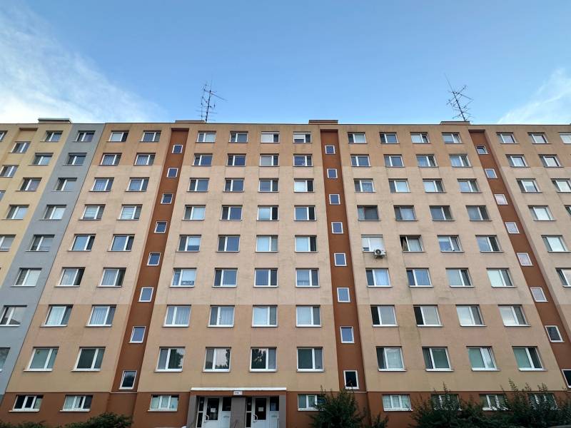 FOR SALE - Spacious 2-bedroom apartment with loggia, Petržalka