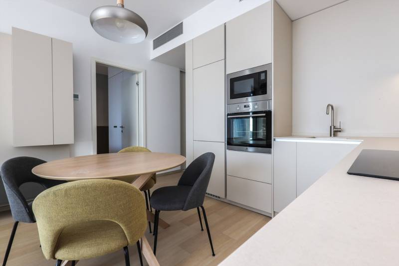 FOR SALE - SKY PARK luxury furnished 2-room apartment on 15th floor