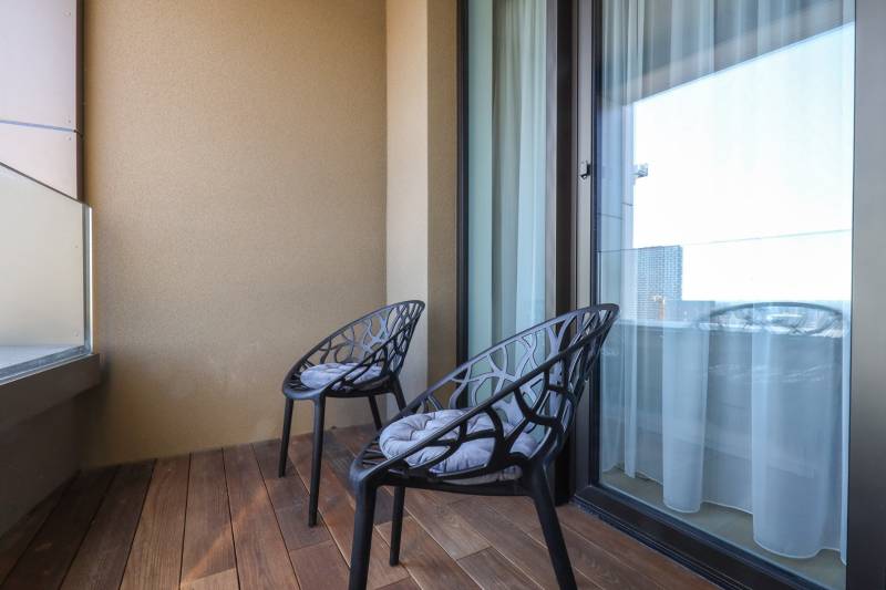 FOR SALE - SKY PARK luxury furnished 2-room apartment on 15th floor