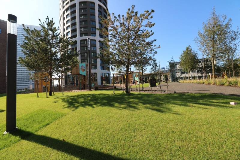 FOR SALE - SKY PARK luxury furnished 2-room apartment on 15th floor