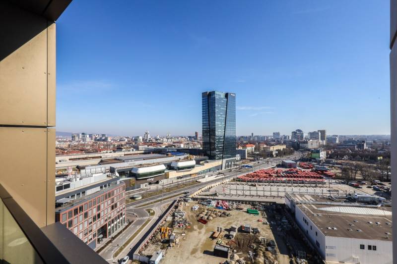 FOR SALE - SKY PARK luxury furnished 2-room apartment on 15th floor
