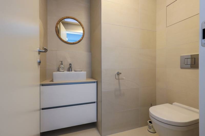 FOR SALE - SKY PARK luxury furnished 2-room apartment on 15th floor