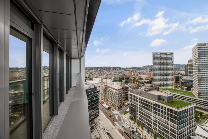 THE HOME︱EUROVEA TOWER - 2 bedroom apt., Karpaty view, 18th floor