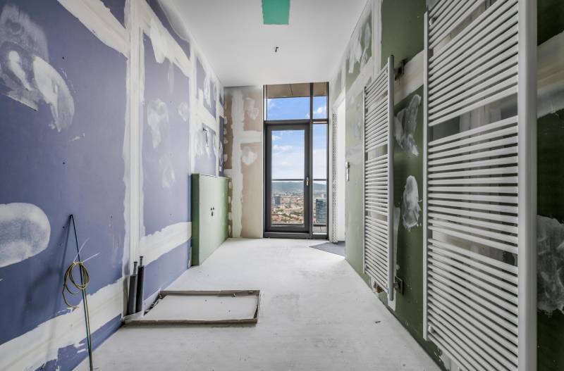 THE HOME︱EUROVEA TOWER - 2 bedroom Penthouse on highest floor