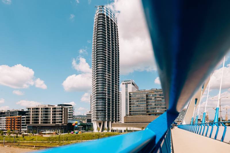 THE HOME︱EUROVEA TOWER - 2 bedroom Penthouse on highest floor