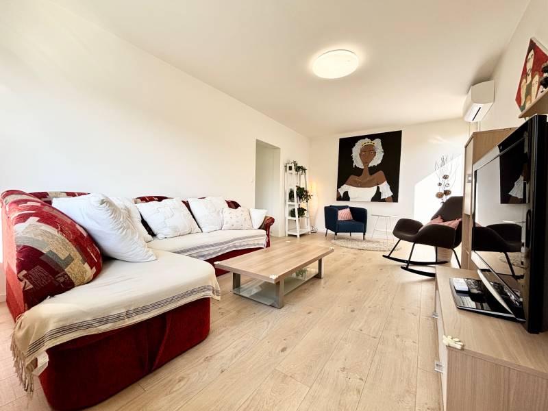 THE HOME I FOR SALE - Spacious and bright apartment in Líščie údolie