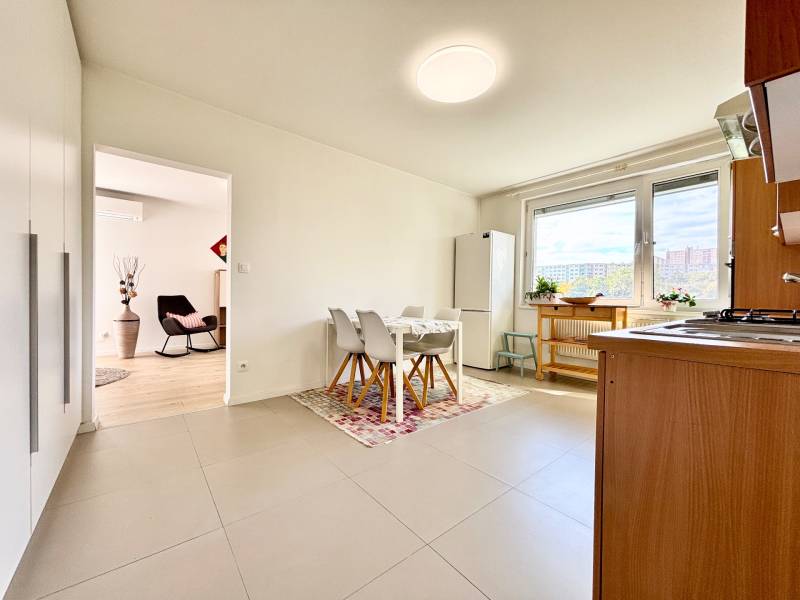 THE HOME I FOR SALE - Spacious and bright apartment in Líščie údolie