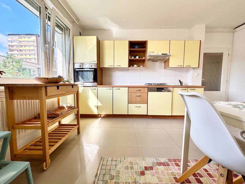 THE HOME I FOR SALE - Spacious and bright apartment in Líščie údolie
