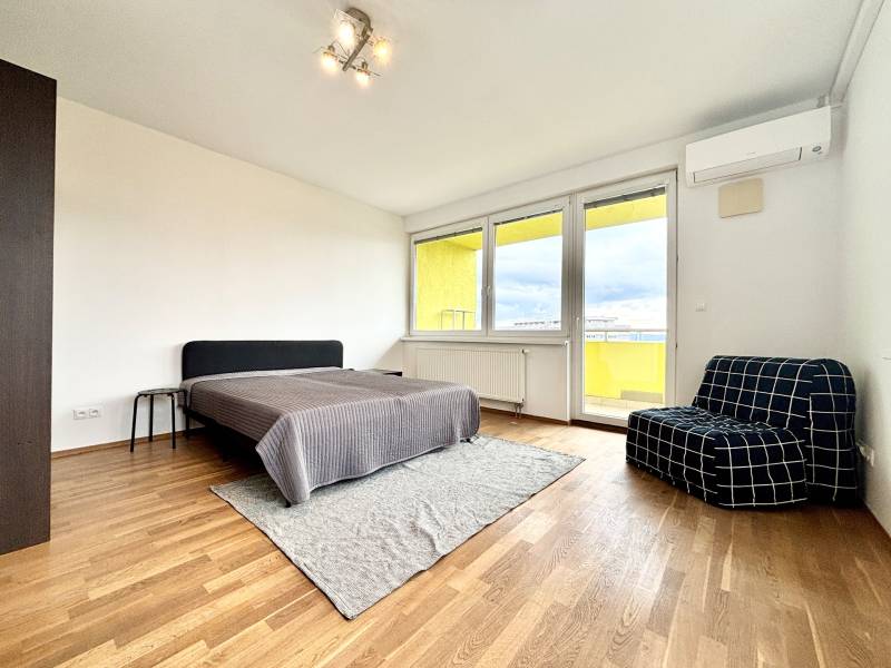 THE HOME I FOR SALE Cozy 1 bed. apartment at Olive building, Kramáre