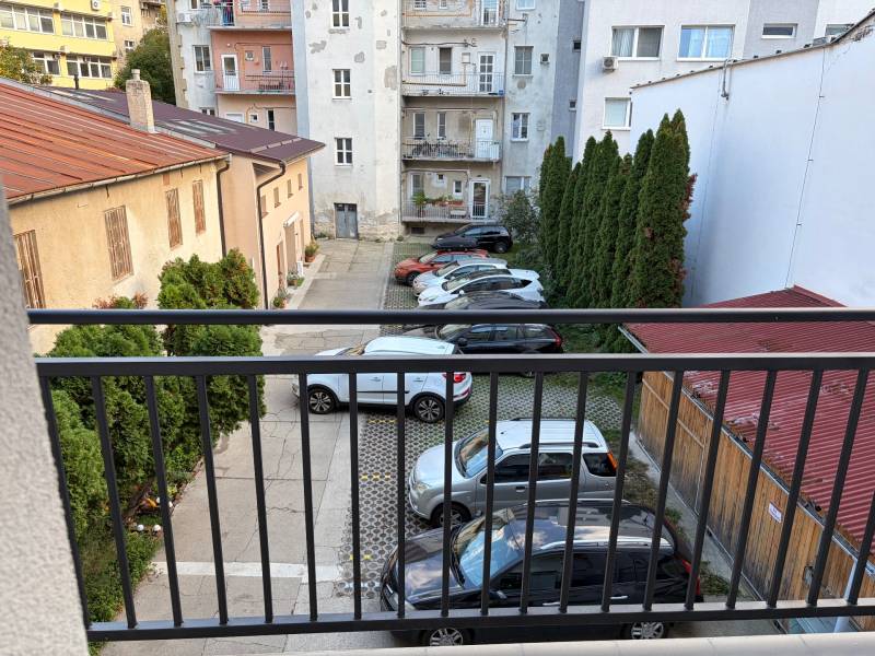 FOR RENT - 1-bedroom apartment, Cukrová street, near Medical Garden