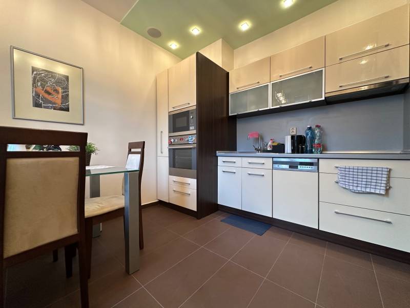 FOR RENT - 1-bedroom apartment, Cukrová street, near Medical Garden