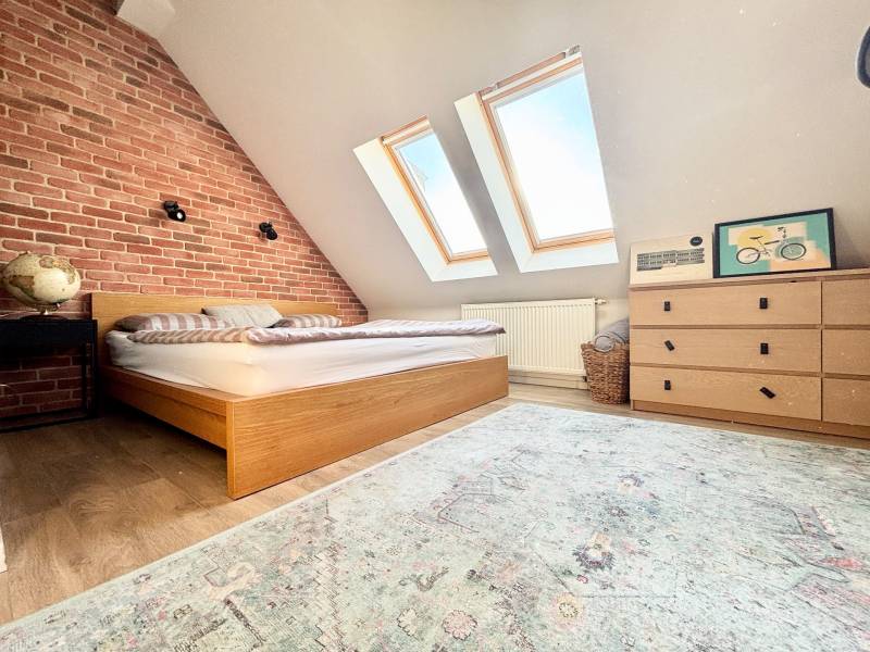THE HOME I FOR RENT Stylish 1 bedroom apartment on Grösslingova street
