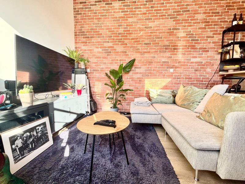 THE HOME I FOR RENT Stylish 1 bedroom apartment on Grösslingova street