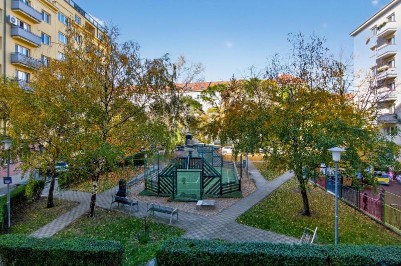 THE HOME I SALE Spacious 2 bed. apt. in the center Krížna/Blumentálska